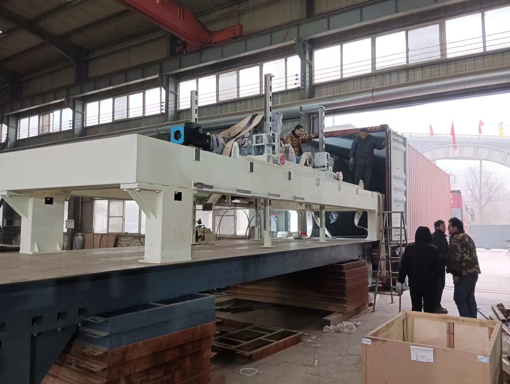The calcium silicate plate equipment is ready to be loaded